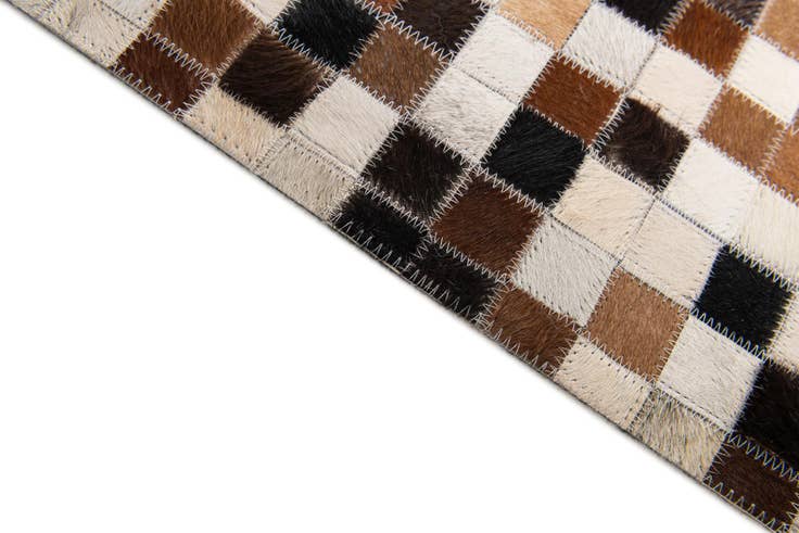 Detail image of 5' 6 x 7' 6 Cowhide Stocks Rug
