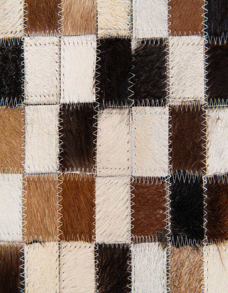 Detail image of 5' 6 x 7' 6 Cowhide Stocks Rug