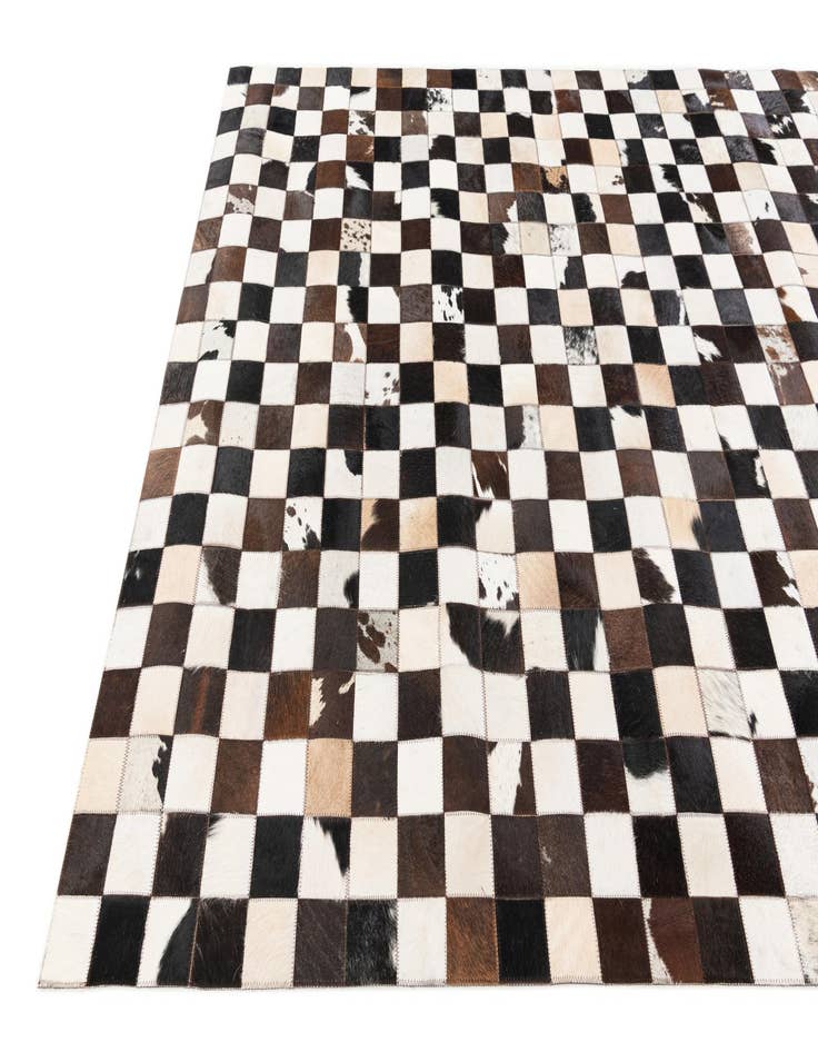 Detail image of 5' x 7' 11 Cowhide Stocks Rug