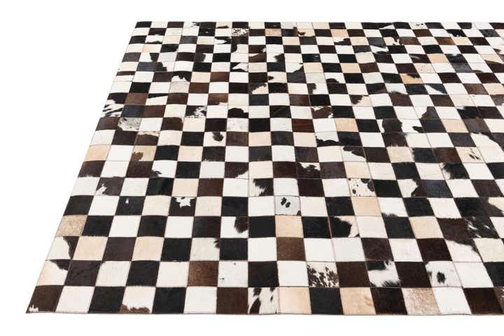 5' x 8' Cowhide Stocks Rug