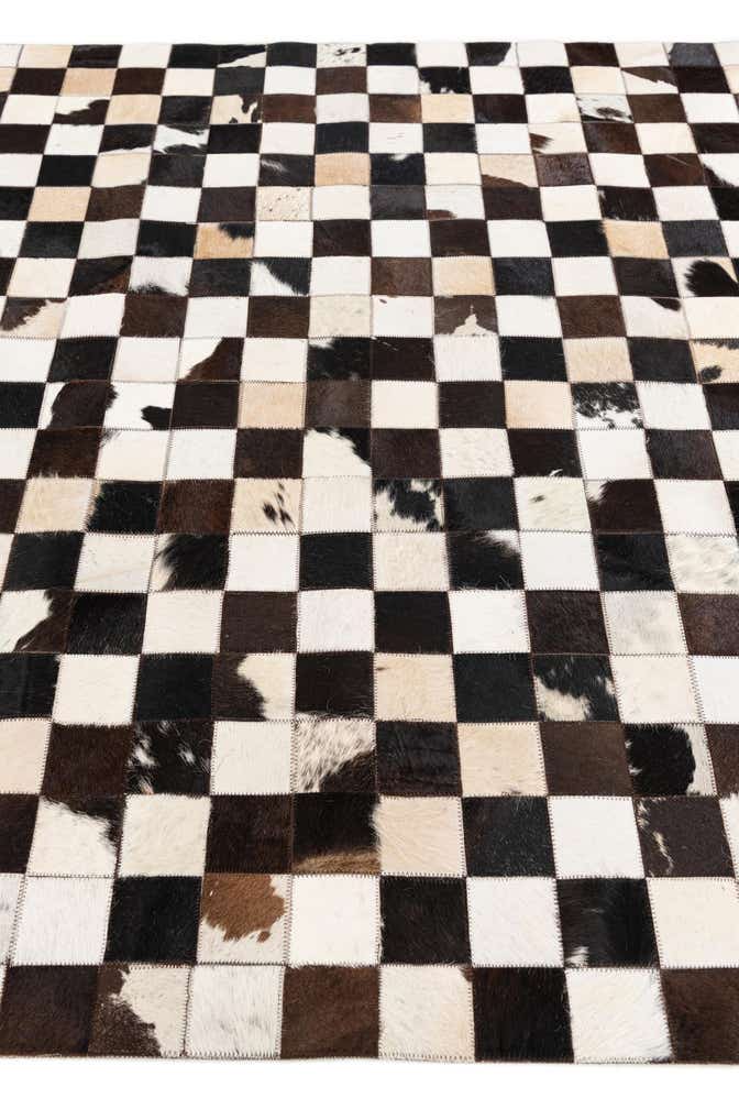 5' x 8' Cowhide Stocks Rug