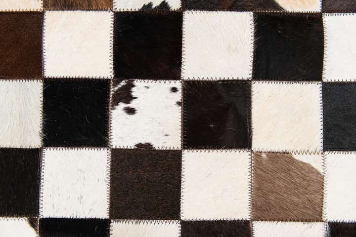 5' 1 x 8' Cowhide Stocks Rug