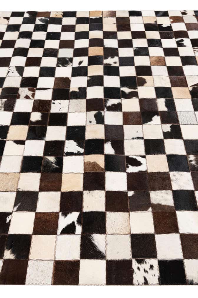 5' 1 x 8' Cowhide Stocks Rug