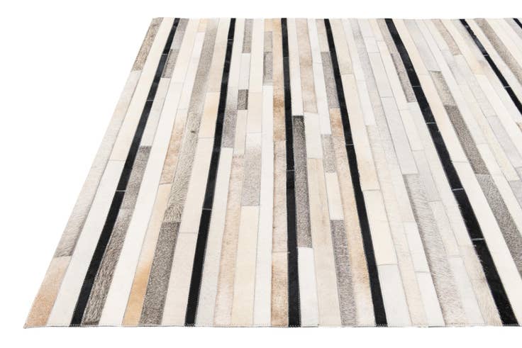 Detail image of 5' 1 x 7' 11 Cowhide Stocks Rug