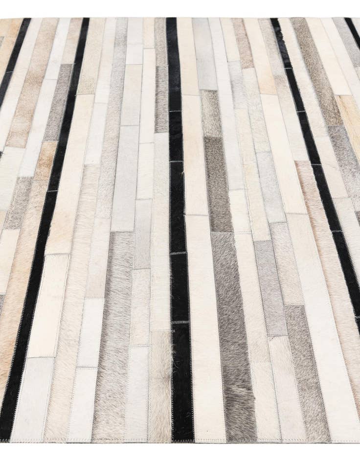 Detail image of 5' 1 x 7' 11 Cowhide Stocks Rug