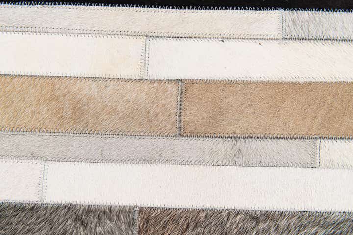 5' 1 x 8' Cowhide Stocks Rug