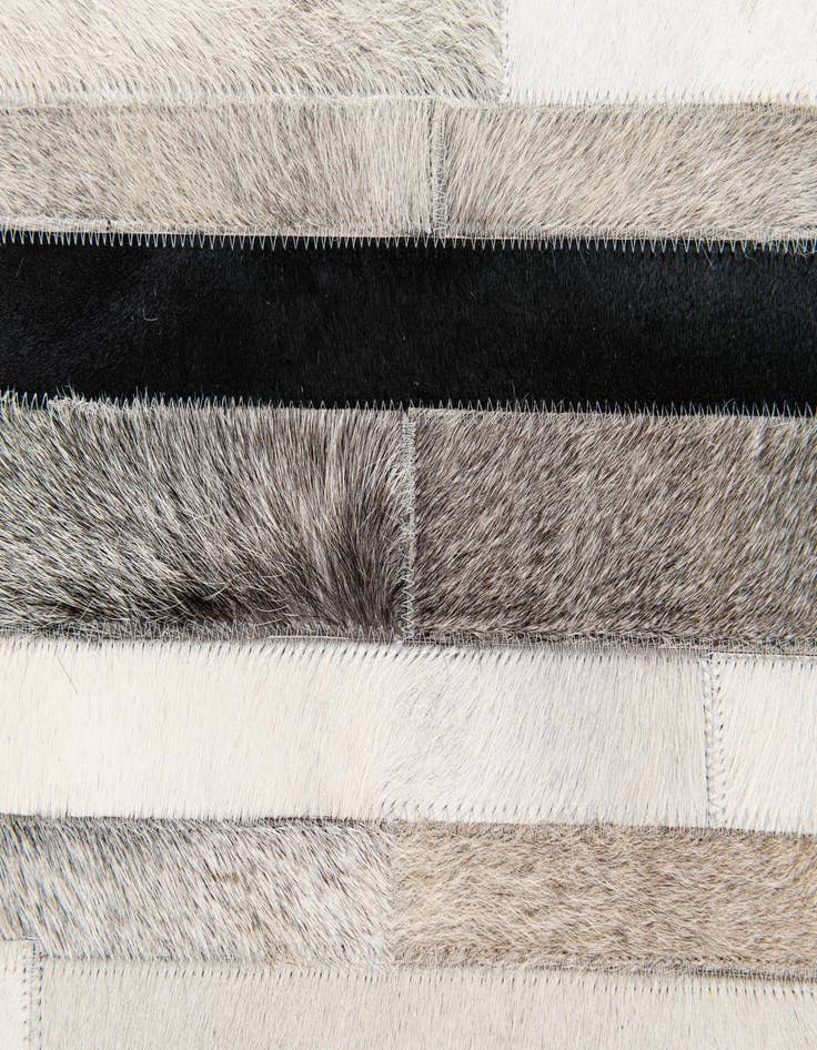 Detail image of 5' x 8' Cowhide Stocks Rug