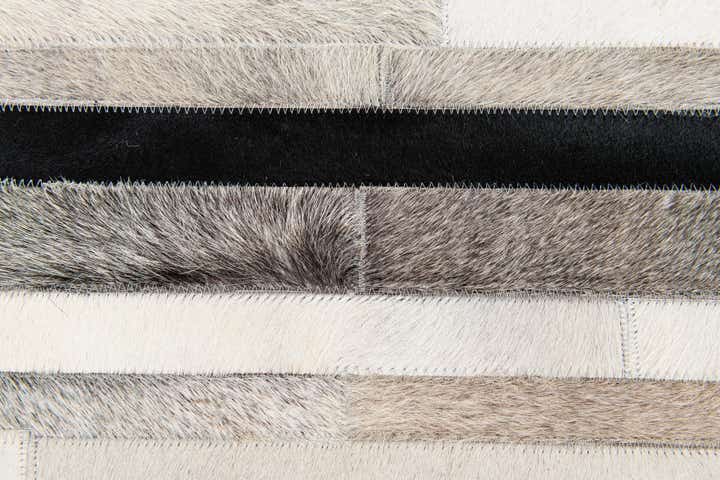 5' x 8' Cowhide Stocks Rug