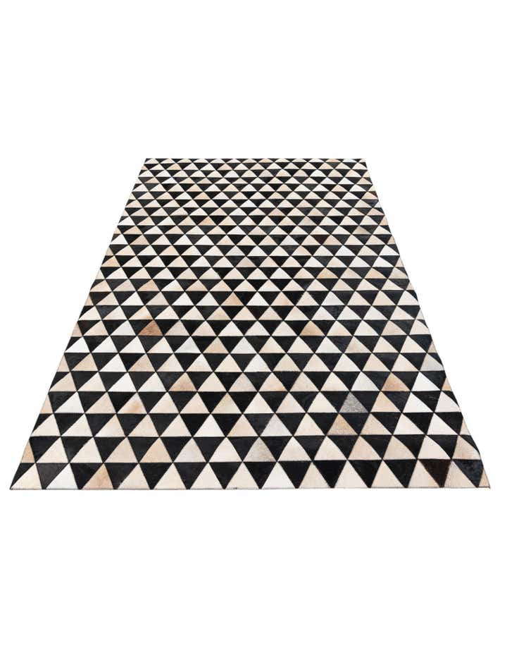 5' 2 x 8' Cowhide Stocks Rug