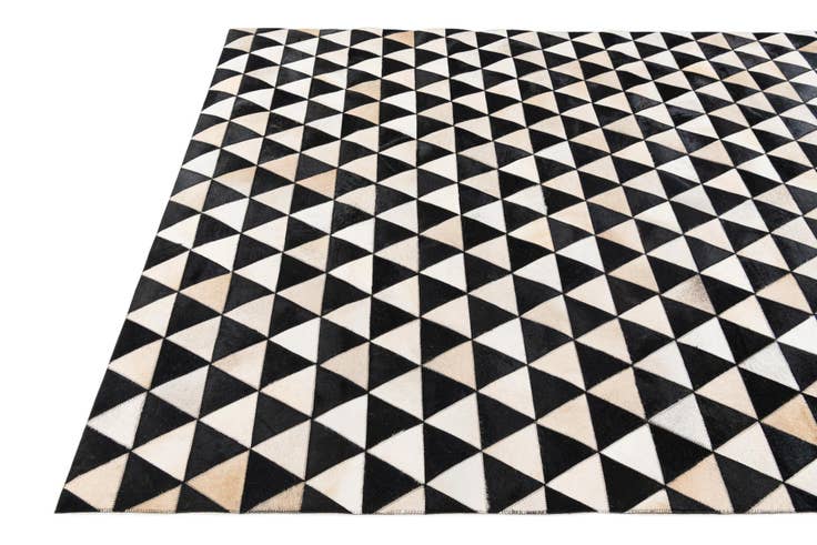 Detail image of 5' 1 x 8' 1 Cowhide Stocks Rug