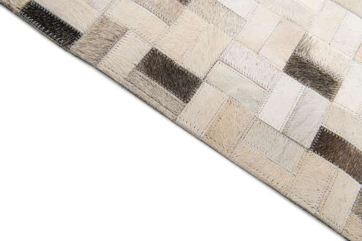 5' 3 x 7' 5 Cowhide Stocks Rug