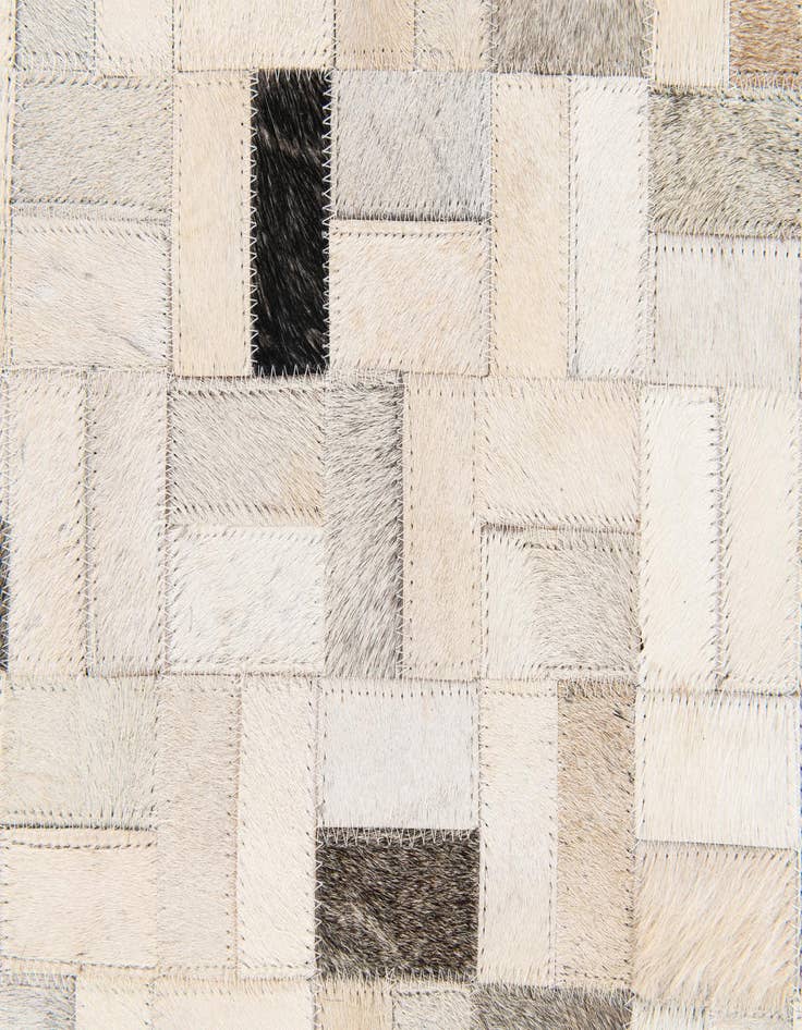 Detail image of 5' 3 x 7' 5 Cowhide Stocks Rug