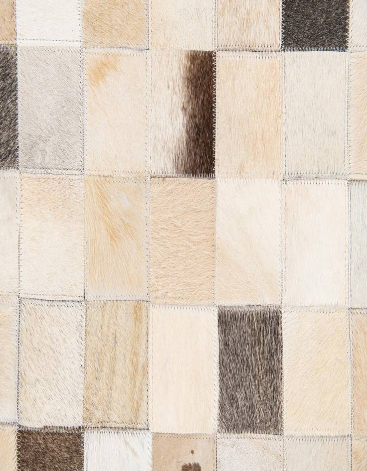 Detail image of 5' 1 x 7' 10 Cowhide Stocks Rug