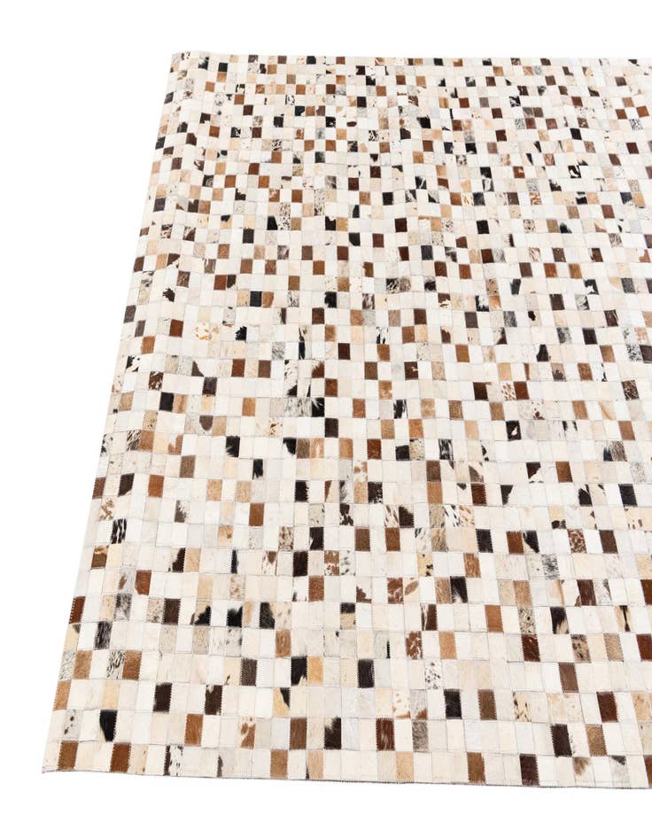 Detail image of 5' x 7' 11 Cowhide Stocks Rug