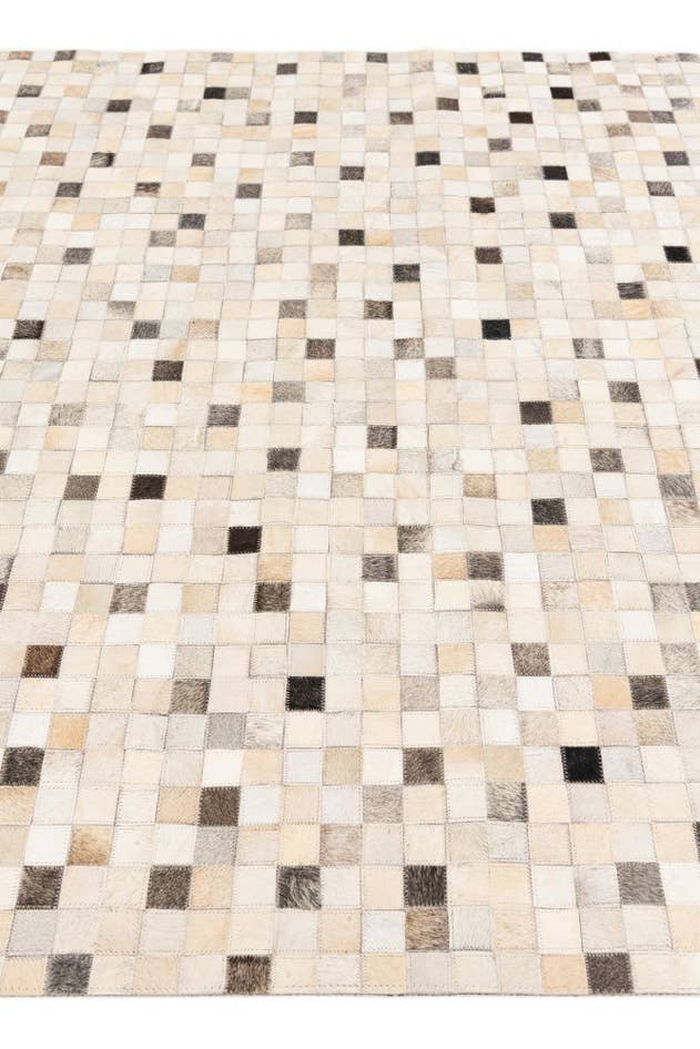 Detail image of 5' x 7' 11 Cowhide Stocks Rug