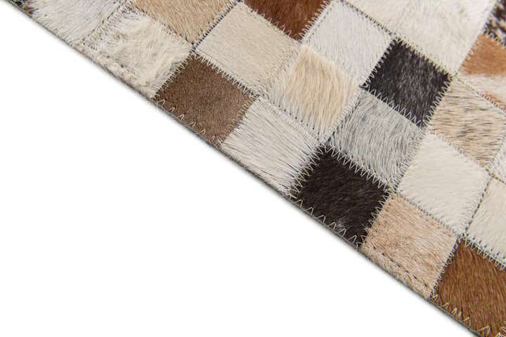 5' x 7' 10 Cowhide Stocks Rug