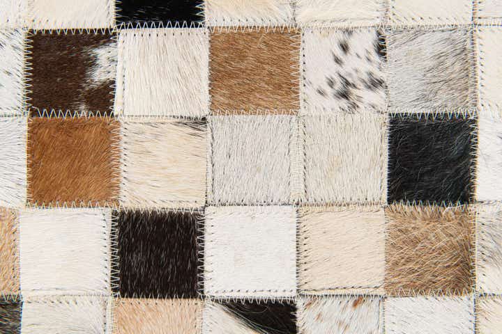 5' x 7' 10 Cowhide Stocks Rug