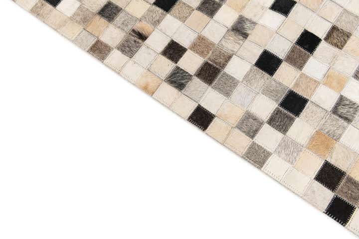5' 1 x 7' 11 Cowhide Stocks Rug