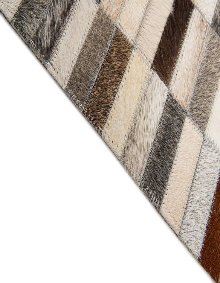 Detail image of 5' 1 x 7' 11 Cowhide Stocks Rug