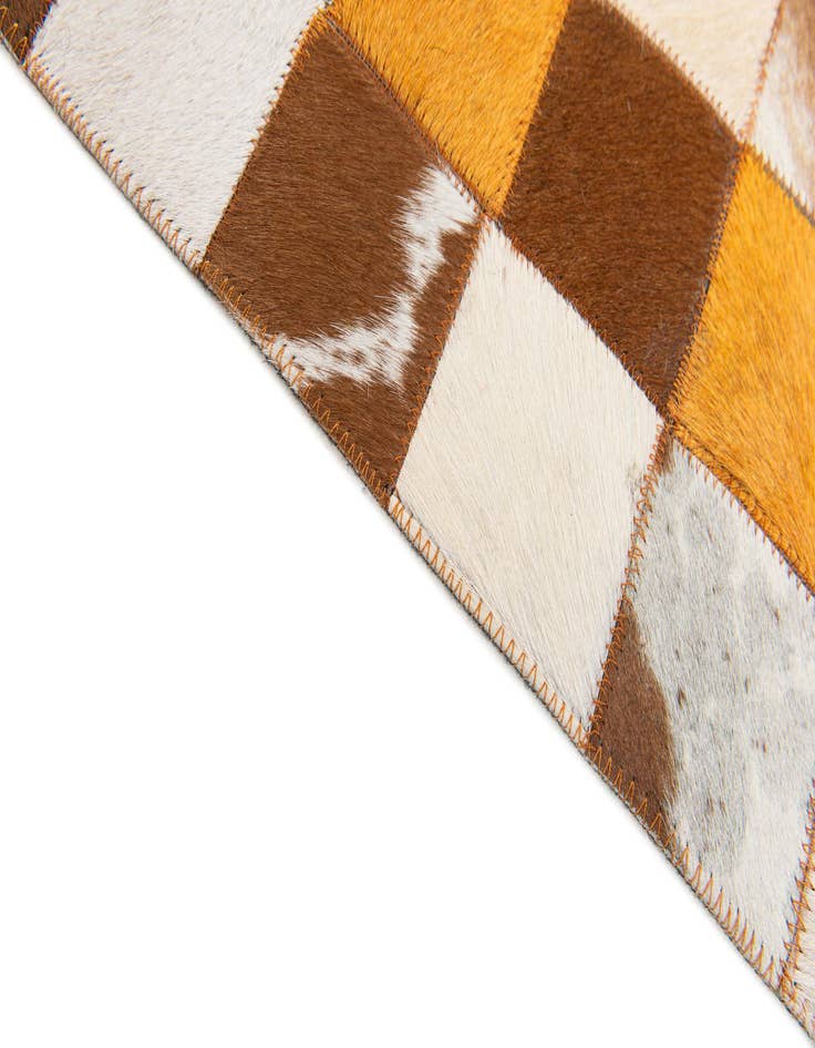 Detail image of 5' x 8' Cowhide Stocks Rug