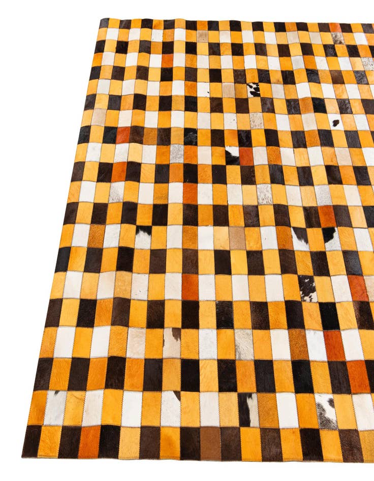 Detail image of 5' 2 x 8' 2 Cowhide Stocks Rug