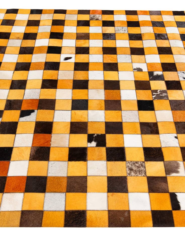 Detail image of 5' 2 x 8' 2 Cowhide Stocks Rug