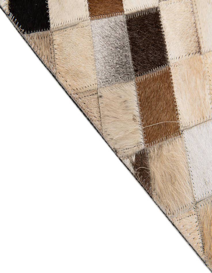 Detail image of 5' 1 x 7' 11 Cowhide Stocks Rug