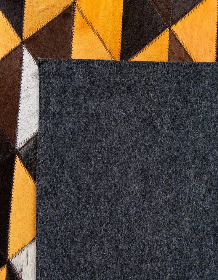 Detail image of 5' 1 x 8' 2 Cowhide Stocks Rug