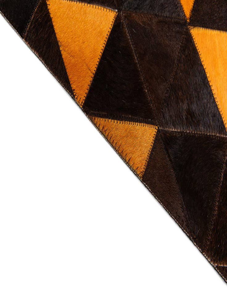 Detail image of 5' x 8' 1 Cowhide Stocks Rug
