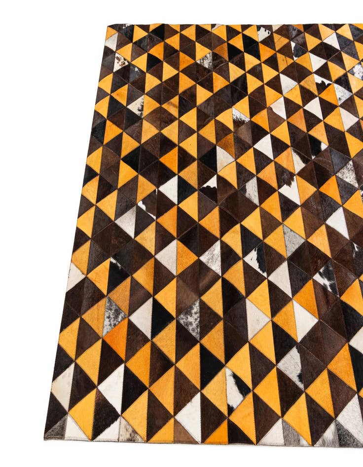 Detail image of 4' 10 x 8' 1 Cowhide Stocks Rug