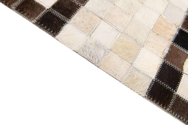 5' 1 x 7' 11 Cowhide Stocks Rug