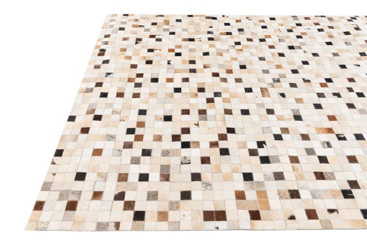 Detail image of 5' x 7' 11 Cowhide Stocks Rug