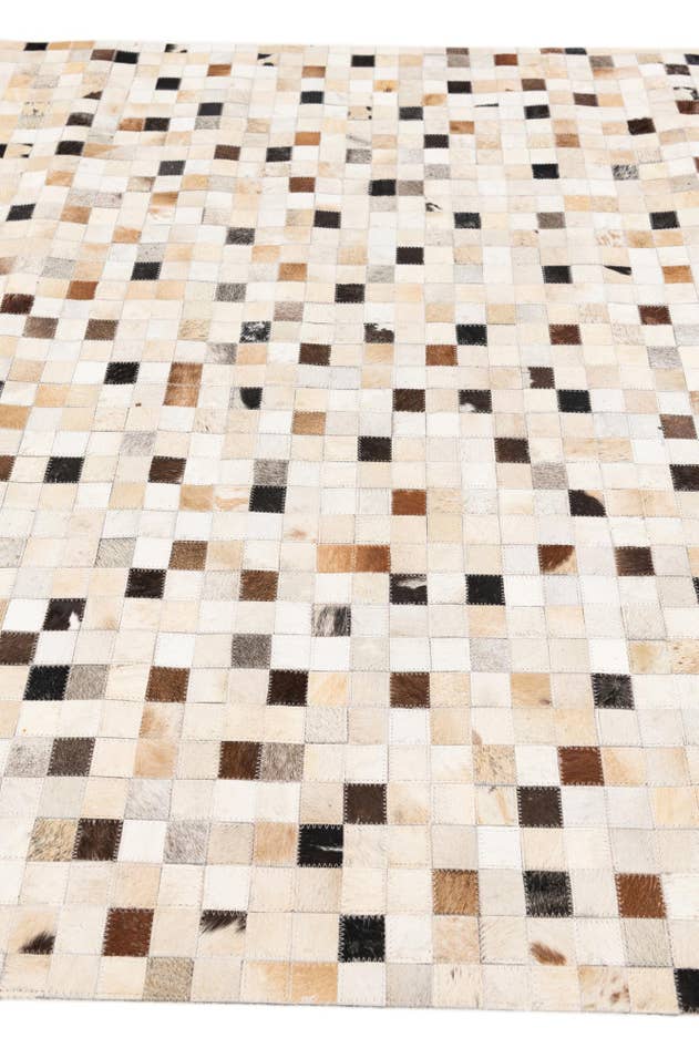 Detail image of 5' x 7' 11 Cowhide Stocks Rug