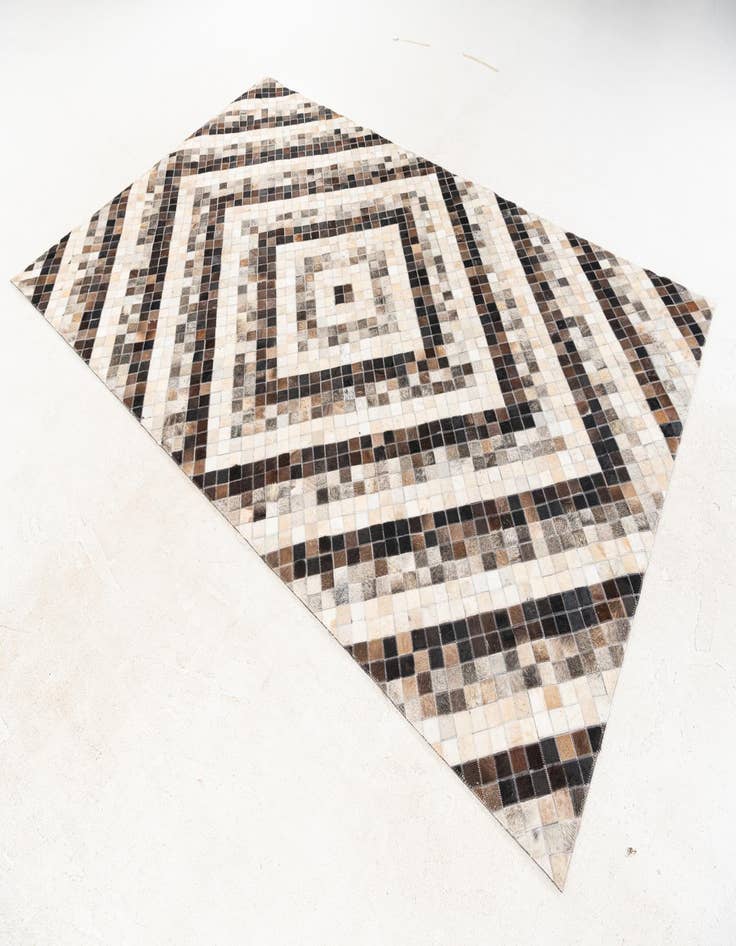 Detail image of 5' x 8' Cowhide Stocks Rug