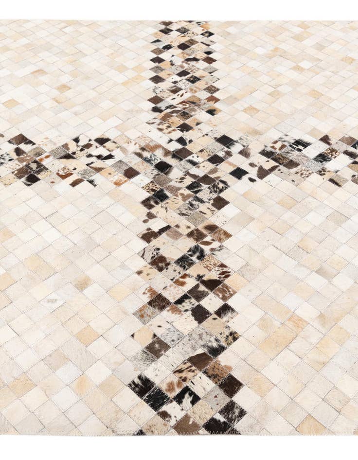 Detail image of 5' x 7' 11 Cowhide Stocks Rug