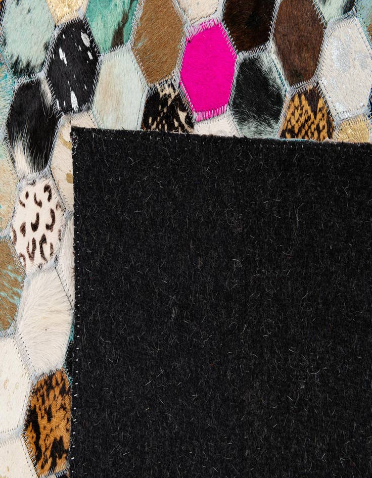 Detail image of 5' 1 x 7' 11 Cowhide Stocks Rug