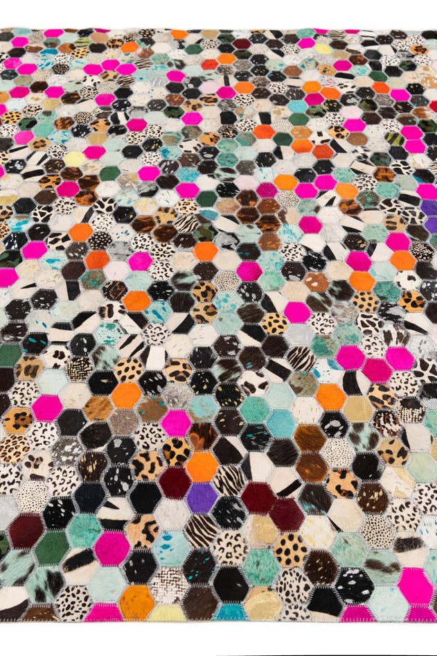 Detail image of 5' 1 x 7' 10 Cowhide Stocks Rug