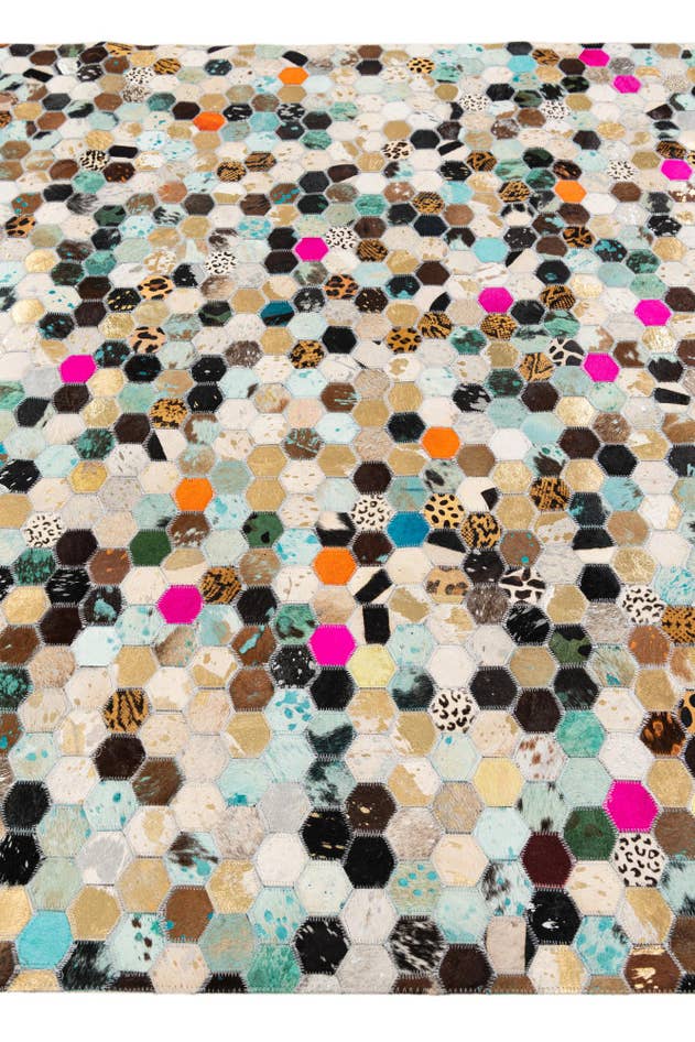 Detail image of 5' x 8' 1 Cowhide Stocks Rug