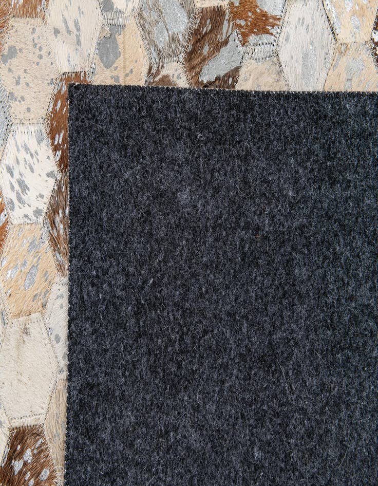 Detail image of 5' 4 x 7' 6 Cowhide Stocks Rug