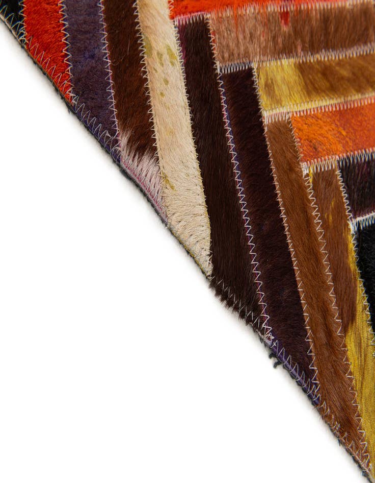 Detail image of 5' 5 x 7' 6 Cowhide Stocks Rug