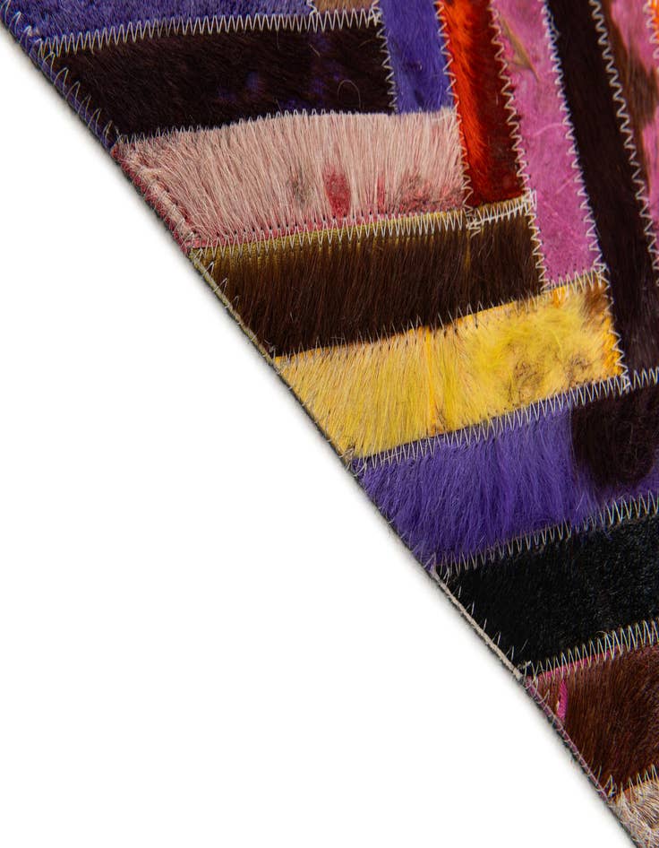 Detail image of 5' 5 x 7' 6 Cowhide Stocks Rug