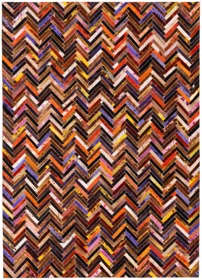 Detail image of 5' 5 x 7' 6 Cowhide Stocks Rug