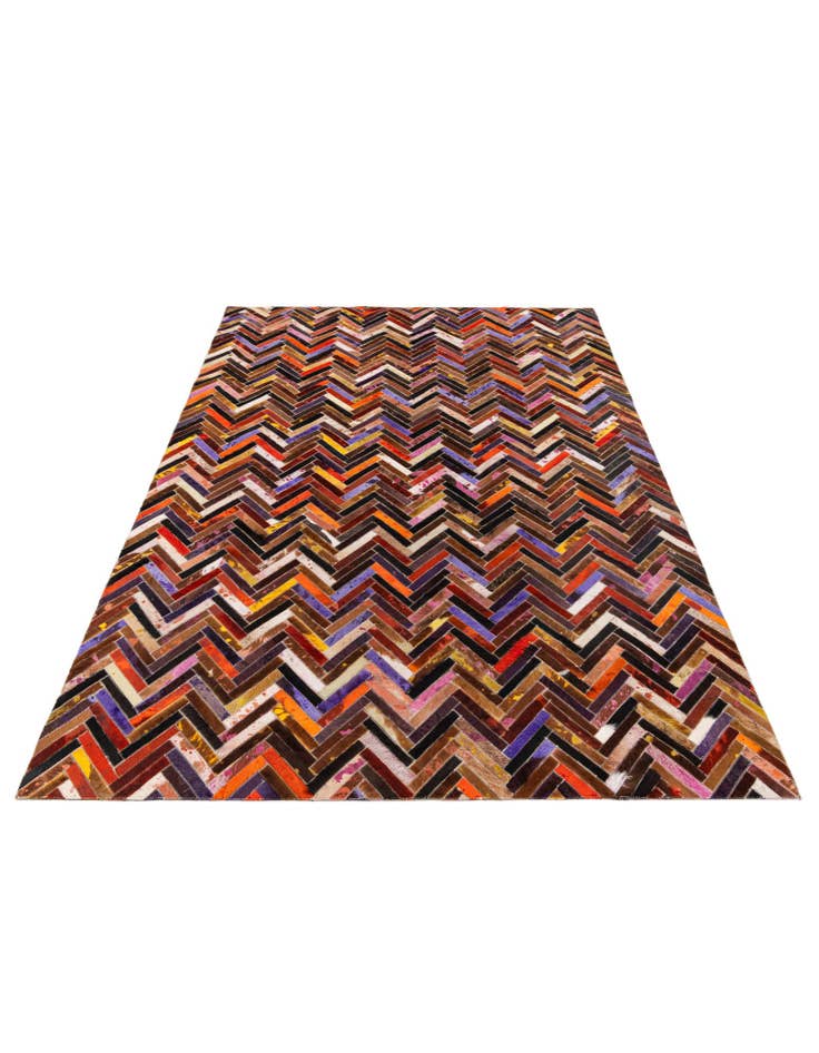 Detail image of 5' 5 x 7' 7 Cowhide Stocks Rug