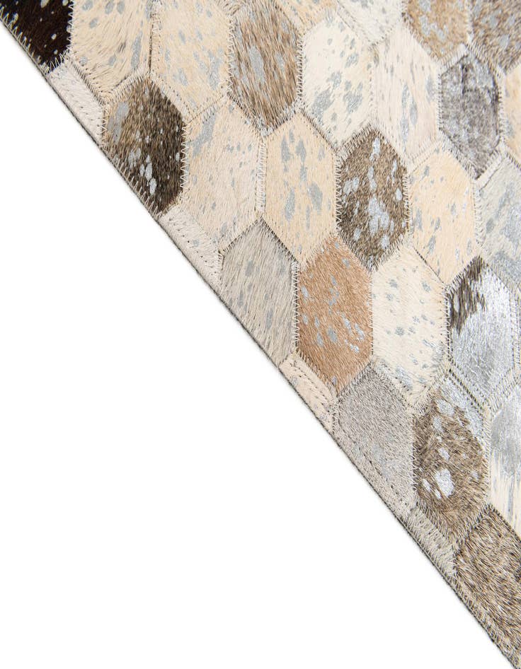 Detail image of 5' 3 x 7' 9 Cowhide Stocks Rug