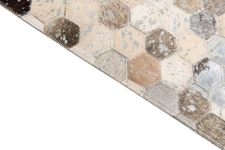 5' 3 x 7' 9 Cowhide Stocks Rug