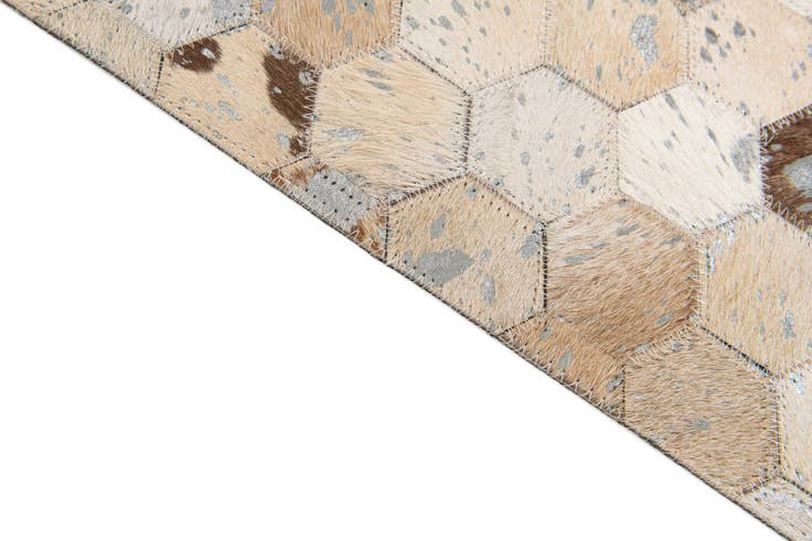 Detail image of 5' 4 x 7' 7 Cowhide Stocks Rug