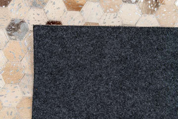 5' 4 x 7' 7 Cowhide Stocks Rug