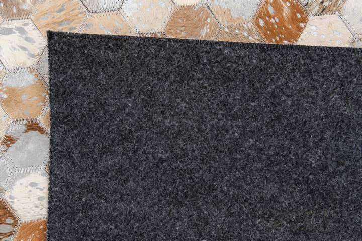 5' 4 x 7' 7 Cowhide Stocks Rug