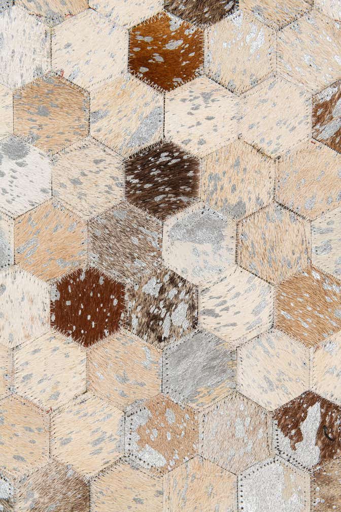 5' 4 x 7' 7 Cowhide Stocks Rug