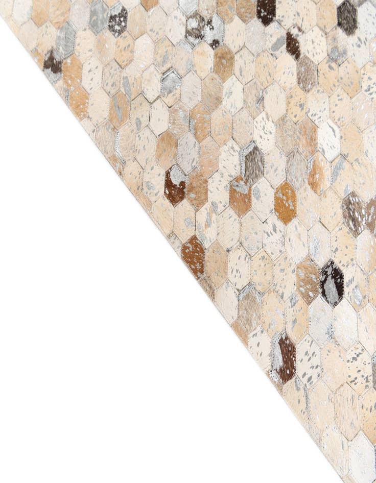 Detail image of 5' 3 x 7' 6 Cowhide Stocks Rug